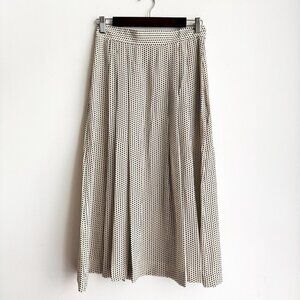 Vintage Evan Picone Petites Ivory Black SILK Square Polka dots Pleated Mid Skirt